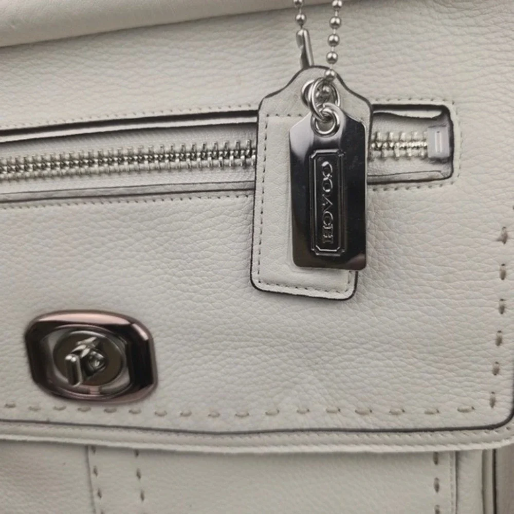Coach Pinnacle Louisa Satchel Shoulder Bag Leather White Crossbody